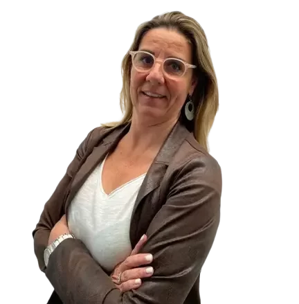 Sandra Muller SANDRA Muller removebg preview e1681496877830 - Sandra Muller