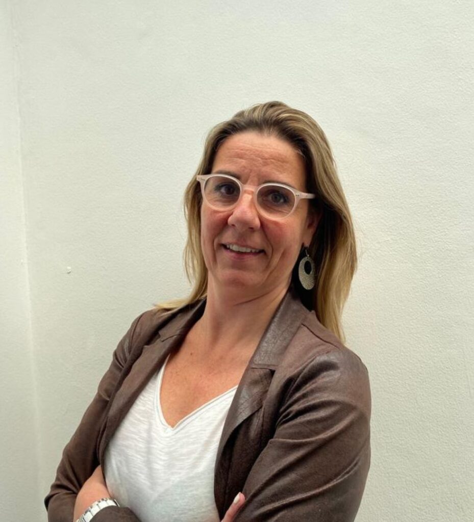Sandra Muller 929x1024 - Nuestro Corazón